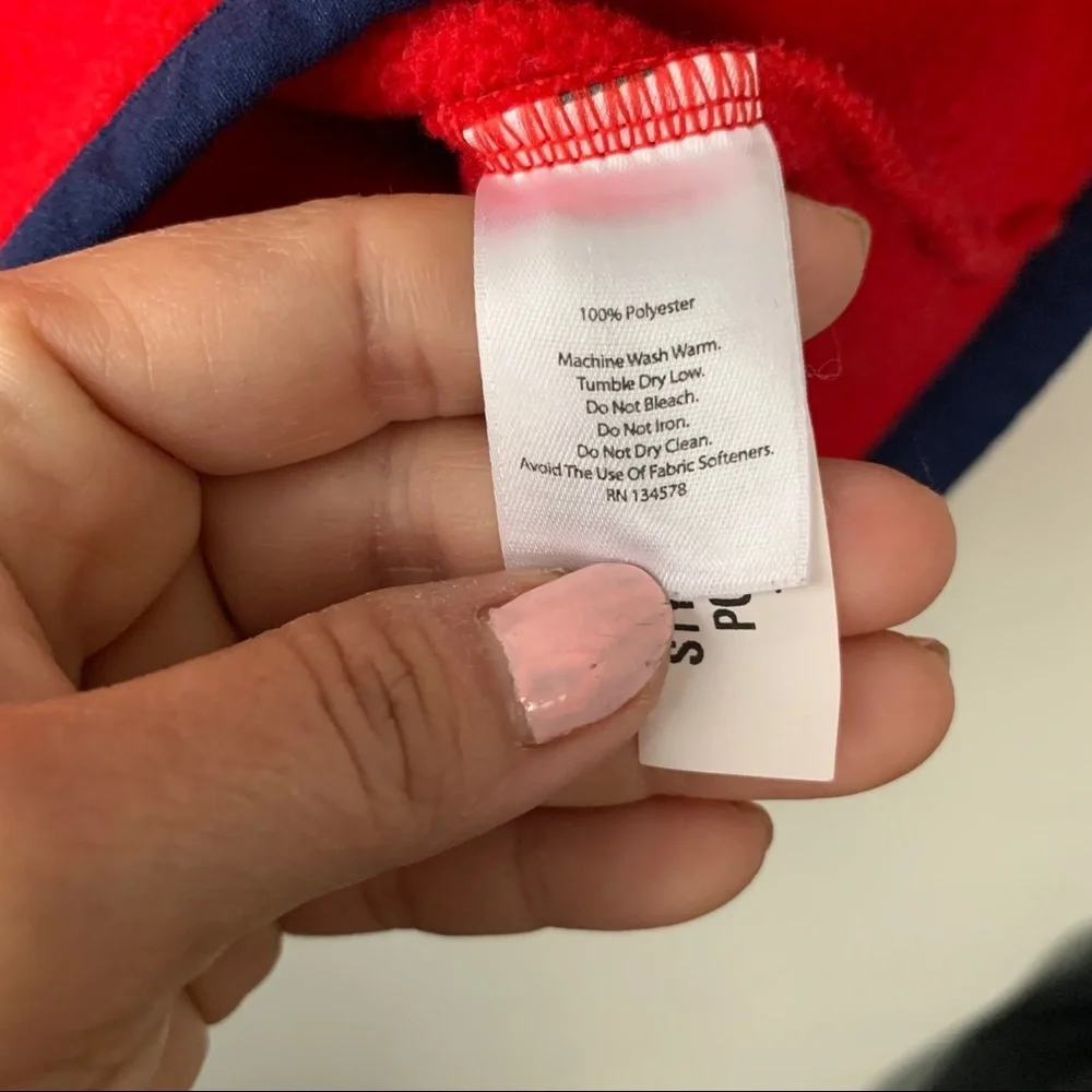 Vineyard Vines good a32